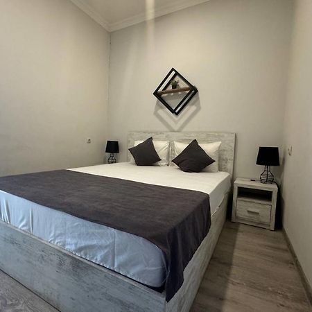Hotel Menua Erévan Extérieur photo