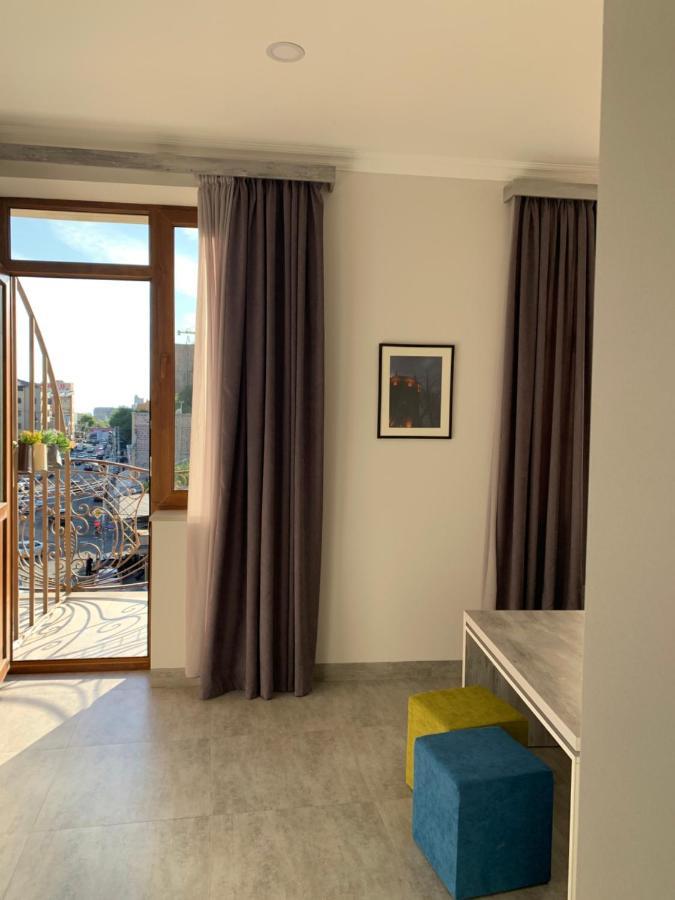 Hotel Menua Erévan Extérieur photo